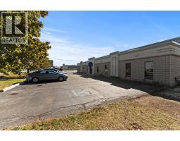 3215 Jefferson Unit 100, Windsor, ON N8T2W7 Photo 3