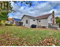 Primary Bedroom - 169 Crescent Street, Bridgewater, NS B4V1L1 Photo 2