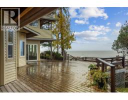 Bathroom - 3495 Harwood Rd, Hornby Island, BC V0R1Z0 Photo 4