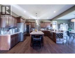 5pc Bathroom - 59 Spruce Road, Whitecourt, AB T7S0C7 Photo 4