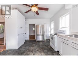 771 Highway 10, Image 3