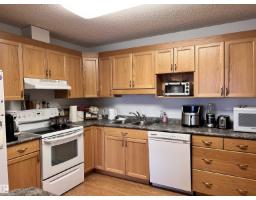 Kitchen - 406 4004 47 St, Drayton Valley, AB T7A0A2 Photo 3