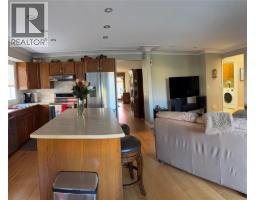 Living room - 3333 South Main Street Unit 17, Penticton, BC V2A8J8 Photo 5