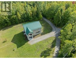 Living room - 9525 Old Homestead Road, Georgina, ON L0E1N0 Photo 2