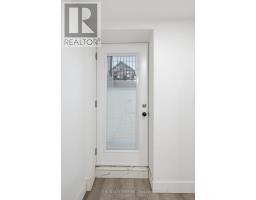 Laundry room - 1012 Oakcrossing Road, London North, ON N6H0A8 Photo 4