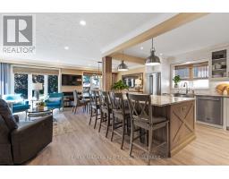 Primary Bedroom - 39 Rosemount Avenue, Port Colborne, ON L3K5P8 Photo 5