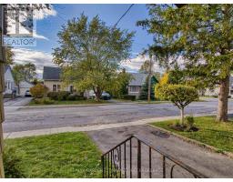 Kitchen - 809 Steele Street, Port Colborne, ON L3K4Z5 Photo 4