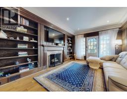 Dining room - 8 Killarney Road, Toronto, ON M5P1L8 Photo 5