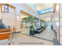 Kitchen - 808 2910 Highway 7, Vaughan, ON L4K0H8 Photo 3