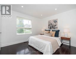 Kitchen - 104 Highland Park Boulevard, Markham, ON L3T1B7 Photo 5