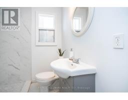 Bedroom 2 - 104 Highland Park Boulevard, Markham, ON L3T1B7 Photo 3