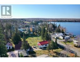 Bathroom - 42 Lefebvre Peninsula Road, Kapuskasing, ON P0L1V0 Photo 5
