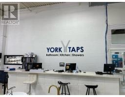 5 9120 Leslie Street, Richmond Hill, ON L4B2N8 Photo 2