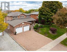 Bedroom 4 - 73 Queenston Crescent, Vaughan, ON L4L4A1 Photo 2