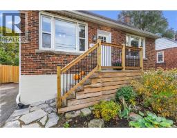 3pc Bathroom - 191 East 11 Th Street, Hamilton, ON L8A3T5 Photo 2
