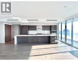 2504 1335 Howe Street, Image 2