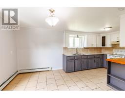 Bath (# pieces 1-6) - 2113 Highway 334 Highway, Upper Wedgeport, NS B0W1B0 Photo 3