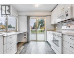 Bedroom - 401 Cedar St, Campbell River, BC V9W2V4 Photo 3