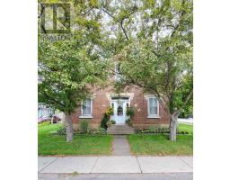 Living room - 71 High Street, Georgina, ON L0E1R0 Photo 3