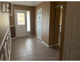 Kitchen - 52 Coleridge Drive, Newmarket, ON L3X2T6 Photo 2