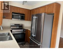 Bedroom 2 - 52 Coleridge Drive, Newmarket, ON L3X2T6 Photo 5