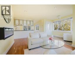 Kitchen - 1865 Quamichan St, Victoria, BC V8S2B7 Photo 5