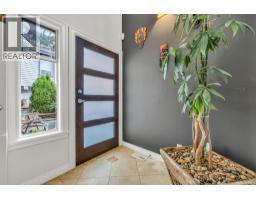 640 Thurston Close, Port Moody, BC V3H4J3 Photo 5