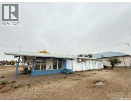 303 1st Avenue E, Gravelbourg, SK S0H1X0 Photo 5