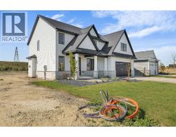 4pc Bathroom - 261 Charles Street, Essex, ON N8M0C5 Photo 2