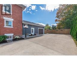 Mud room - Clifford 61 Elora Street N, Minto, ON N0G1M0 Photo 5