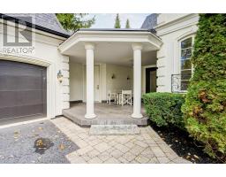 Den - 9 Highland Court, Aurora, ON L4G2S9 Photo 4