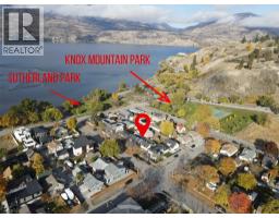 Kitchen - 558 560 Cambridge Avenue, Kelowna, BC V1Y7M3 Photo 4