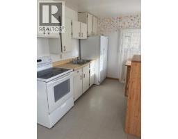 4pc Bathroom - 10926 93 St, Peace River, AB T8S1S3 Photo 3
