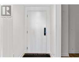 Living room - 507 28 Ann Street, Mississauga, ON L5G0E1 Photo 2