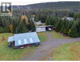 Den - 2931 Woeste Avenue, Terrace, BC V8G0G5 Photo 3