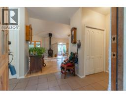 Entrance - A 280 Binnacle Rd, Bamfield, BC V0R1B0 Photo 5