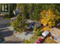Living room - 2377 Robertson Rd, Shawnigan Lake, BC V8H2H3 Photo 2