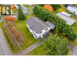 Mud room - 390 Petersen Rd, Campbell River, BC V9W3H5 Photo 3