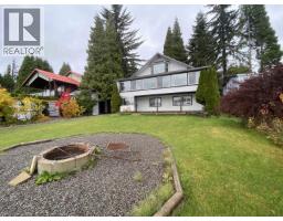 Foyer - 4519 Beam Station Road, Terrace, BC V8G4Z7 Photo 4