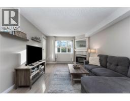 Dining room - 111 3010 Washington Ave, Victoria, BC V9A1P6 Photo 2