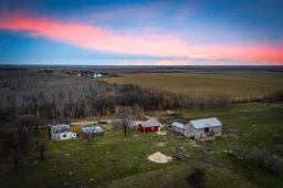 35078 Hazelridge Road, Cooks Creek, MB R5M0B3 Photo 2