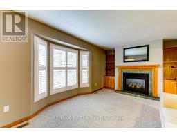 Bedroom - 34 Topaz Street, Wasaga Beach, ON L9Z1X7 Photo 5