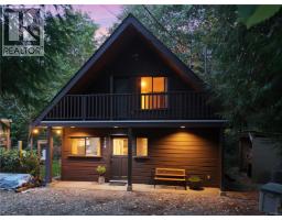 Balcony - 338 Walkers Hook Rd, Salt Spring, BC V8K1N7 Photo 2