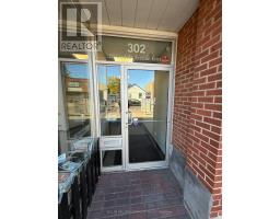 302 Brucedale Avenue, Hamilton, ON L9A1R1 Photo 3