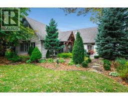 Living room/Fireplace - 1568 Gore Road, Harrow, ON N0R1G0 Photo 4