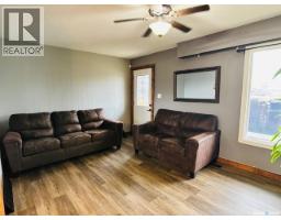 Primary Bedroom - 112 Fraser Avenue, Oxbow, SK S0C2B0 Photo 4