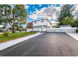 Kitchen - 3 Flamingo Crescent, Brampton, ON L6T2G4 Photo 2
