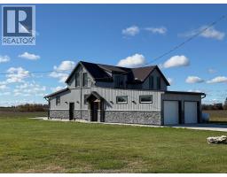 Bedroom - 1233 Kerr Line, Sombra, ON N8A4L2 Photo 4
