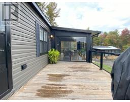 Kitchen - Bbt 098 1047 Bonnie Lake Camp Road, Bracebridge, ON P1L1W9 Photo 2