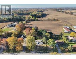Laundry room - 22639 Troops Road, Strathroycaradoc, ON N0L1W0 Photo 4